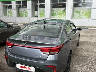 2017 Kia Rio IV, серый, 1450000 рублей, вид 3