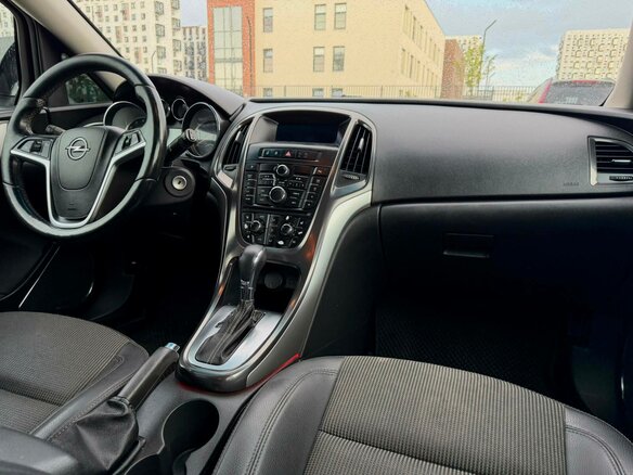2012 Opel Astra J, белый - вид 14