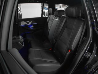 2026 Mercedes-Benz GLS 450 II (X167) Рестайлинг, чёрный, 16784020 рублей, вид 3