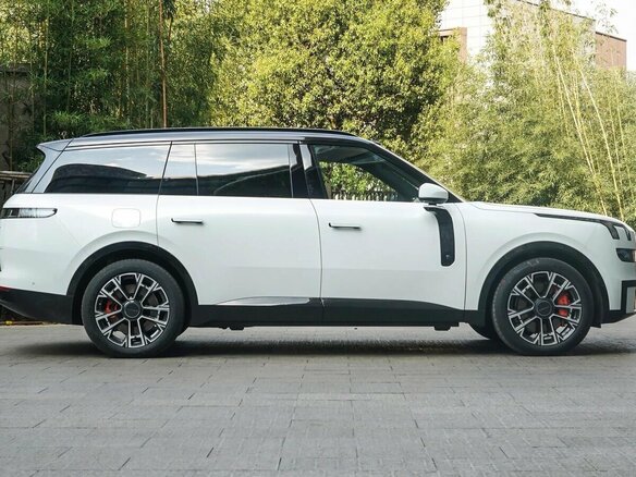 2026 Lynk & Co 900, белый, 7900000 рублей - вид 7
