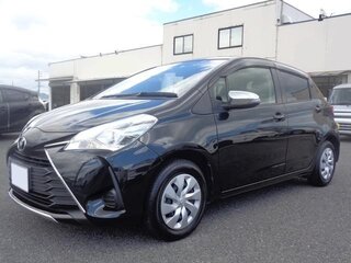 2019 Toyota Vitz III (XP130) Рестайлинг, чёрный, 860000 рублей, вид 3