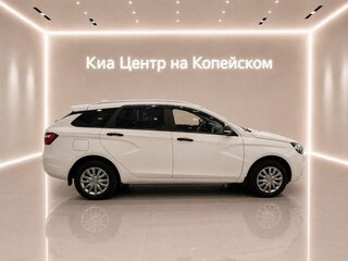2021 Lada (ВАЗ) Vesta SW I, белый, 1099000 рублей, вид 2