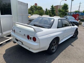 1993 Nissan Skyline GT-R VIII (R32), белый, 7099100 рублей, вид 5