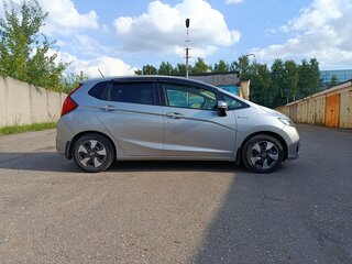 2019 Honda Fit III Рестайлинг, серебристый, 1230000 рублей, вид 4