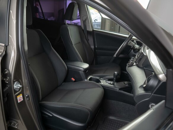 2013 Toyota RAV4 IV (XA40), коричневый - вид 9