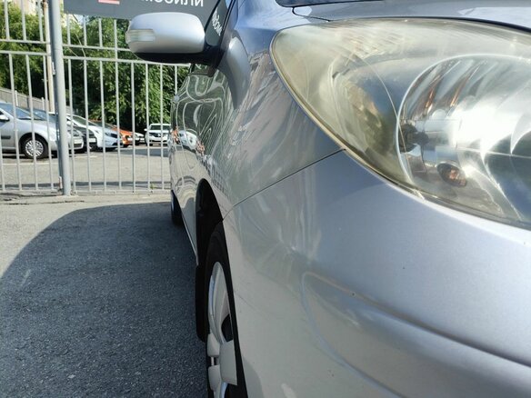 2009 Toyota Vitz II (XP90), серебристый - вид 13