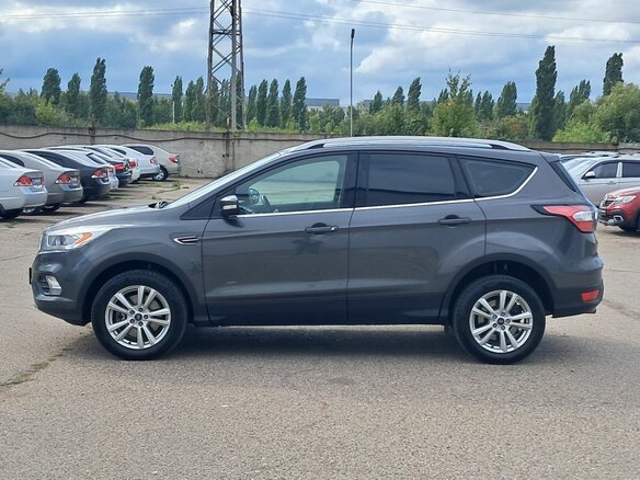 2017 Ford Kuga II Рестайлинг, серый, 1069000 рублей - вид 7