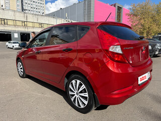 2016 Hyundai Solaris I Рестайлинг, красный, 750000 рублей, вид 5