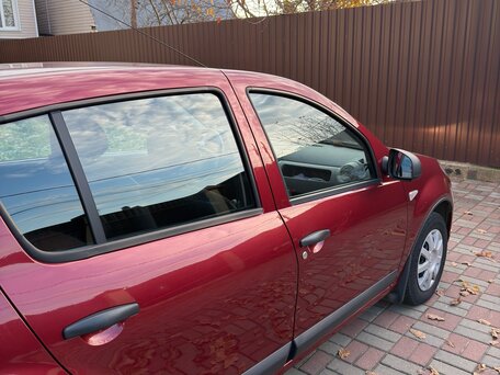 2011 Renault Sandero I, красный, 860500 рублей, вид 5