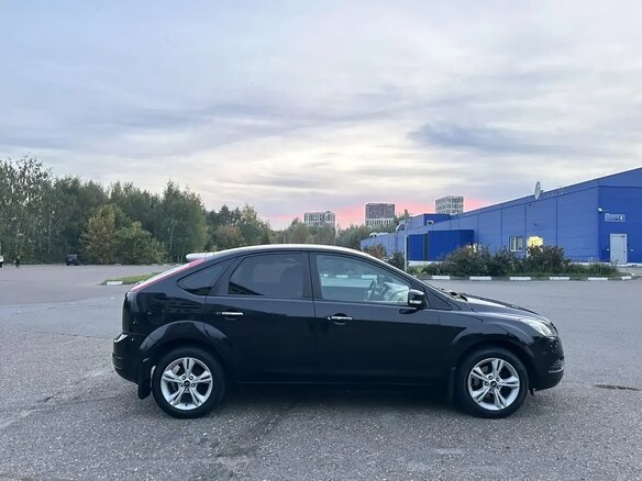 2008 Ford Focus II Рестайлинг, чёрный, 430000 рублей - вид 7