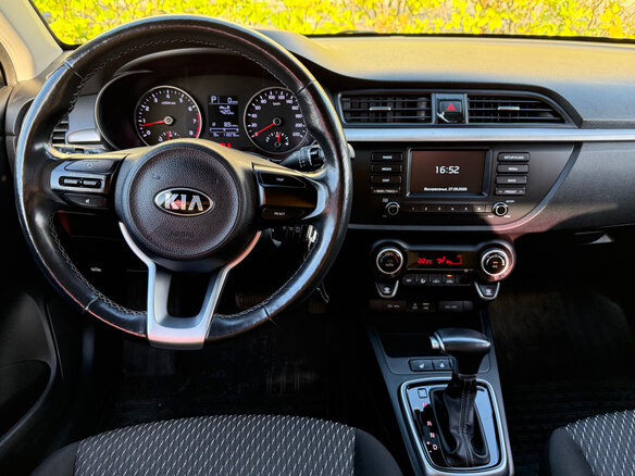 2019 Kia Rio X-Line IV, серебристый - вид 26