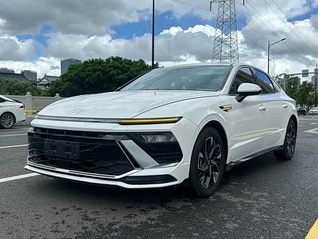 2022 Hyundai Sonata VIII (DN8), белый, 1857000 рублей, вид 1