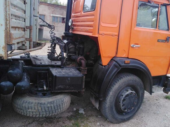 2007 КамАЗ 54115, красный, 3100000 рублей - вид 5