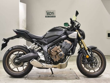 2025 Honda CB 650R, чёрный, 1277000 рублей, вид 2