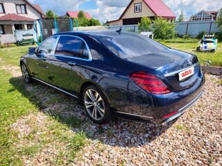2020 Mercedes-Benz Maybach S-Класс 560 I (X222) Рестайлинг, синий, 7500000 рублей, вид 4