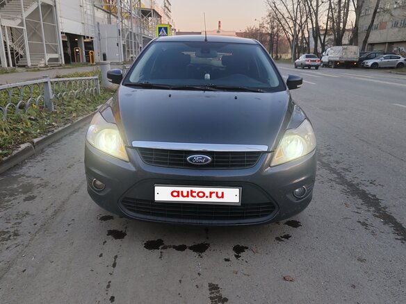 2008 Ford Focus II Рестайлинг, серый, 630000 рублей