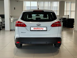 2015 Ford Focus III Рестайлинг, белый, 799000 рублей, вид 5