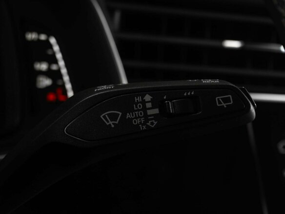 2023 Audi Q7 50 TDI II (4M) Рестайлинг, серый, 11499000 рублей - вид 31