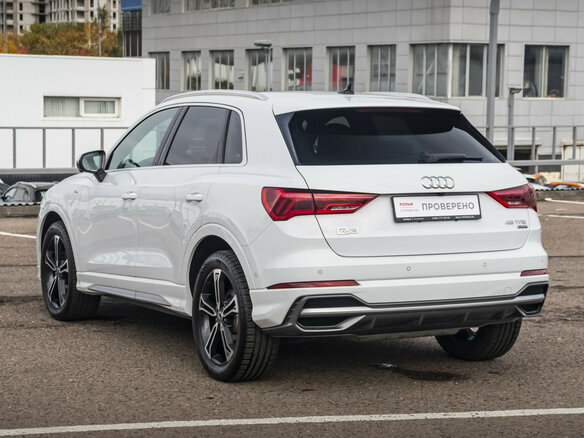 2022 Audi Q3 45 TFSI II (F3), белый, 4179000 рублей - вид 6