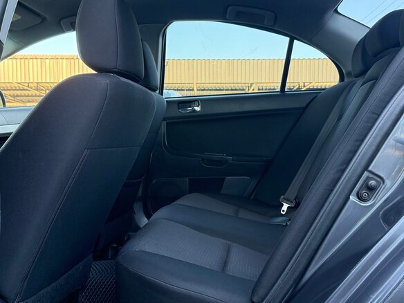 2007 Mitsubishi Lancer X, серый, 375000 рублей - вид 15