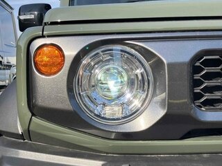 2023 Suzuki Jimny Sierra IV, зелёный, 2053000 рублей, вид 3