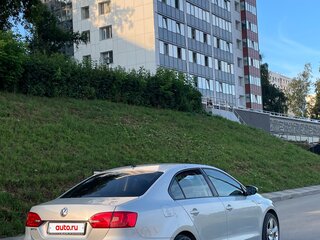 2011 Volkswagen Jetta VI, серебристый, 850000 рублей, вид 4