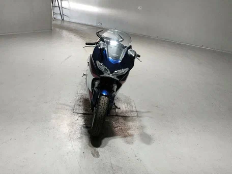 2019 Honda VFR 800, белый, 1077000 рублей, вид 3