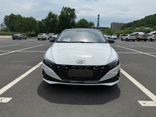 2021 Hyundai Elantra VII (CN7), белый, 1650000 рублей, вид 2