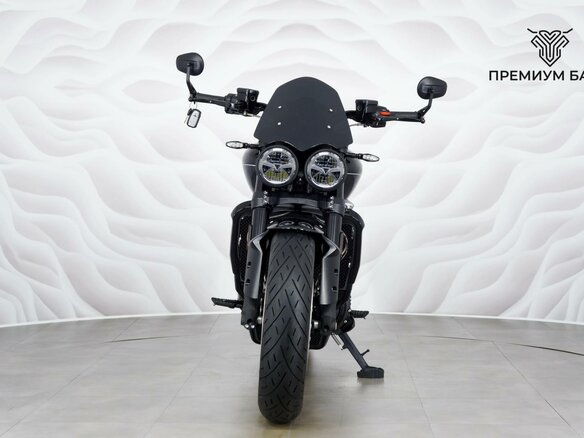 2025 Triumph Rocket III, чёрный, 2649000 рублей - вид 3
