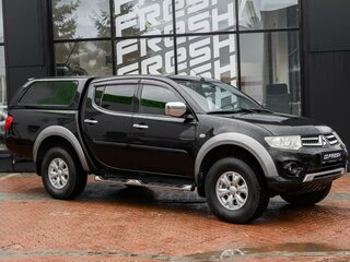 2014 Mitsubishi L200 IV Рестайлинг, чёрный, 1729000 рублей, вид 1