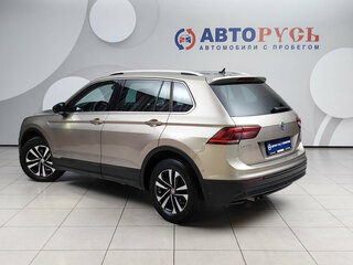 2019 Volkswagen Tiguan II, бежевый, 2371000 рублей, вид 2