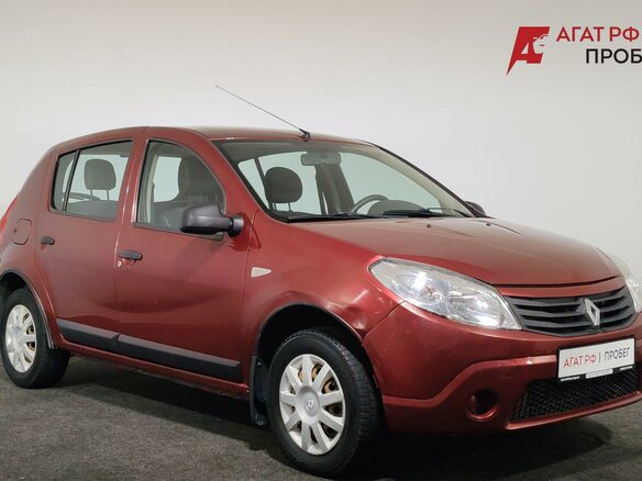 2010 Renault Sandero I, красный - вид 2