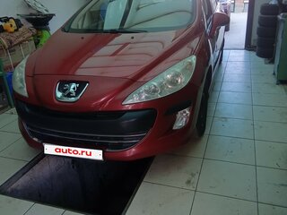 2008 Peugeot 308 I, красный, 750000 рублей, вид 1