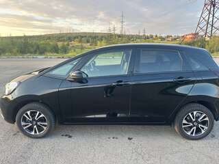 2021 Honda Fit IV, чёрный, 1430000 рублей, вид 4