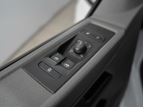 2022 Volkswagen Transporter Long T6 Рестайлинг, белый, 5679000 рублей - вид 11