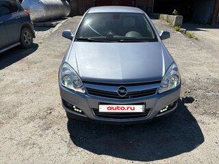 2010 Opel Astra H Рестайлинг, серебристый, 530000 рублей, вид 2