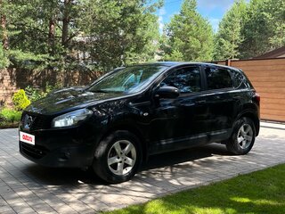 2011 Nissan Qashqai I Рестайлинг, чёрный, 950000 рублей, вид 1