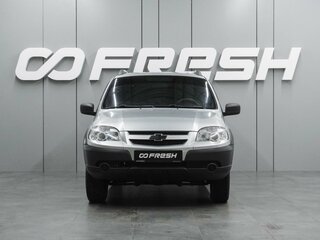 2014 Chevrolet Niva I Рестайлинг, серебристый, 629000 рублей, вид 3