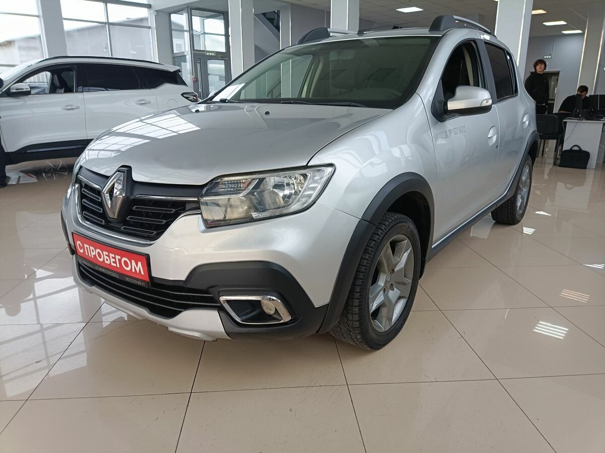 Открыть фотографии: Renault Sandero II Рестайлинг