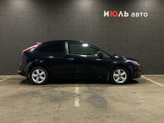 2009 Ford Focus II Рестайлинг, чёрный, 650000 рублей, вид 4