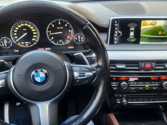 2016 BMW X6 40d II (F16), белый, 3800000 рублей - вид 12