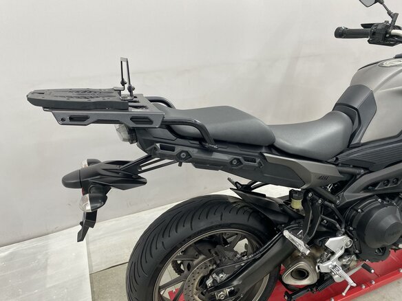 2015 Yamaha MT-09 Tracer (FJ-09), чёрный, 679000 рублей - вид 6