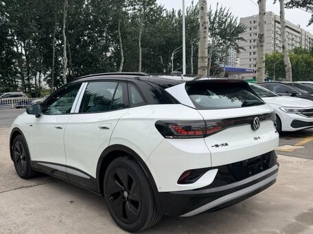 2025 Volkswagen ID.4 Crozz, белый, 4500000 рублей, вид 1