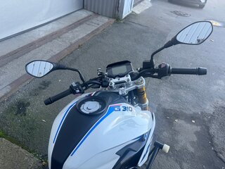 2017 BMW G 310 R, белый, 390000 рублей, вид 4