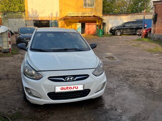 2013 Hyundai Solaris I, белый, 270000 рублей, вид 1
