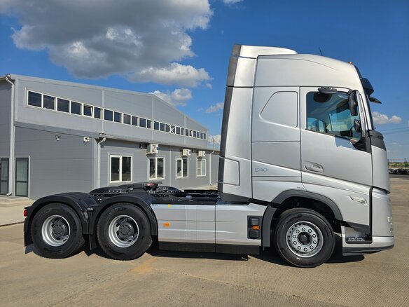 2026 Volvo FH 540, серебристый, 26000000 рублей - вид 17