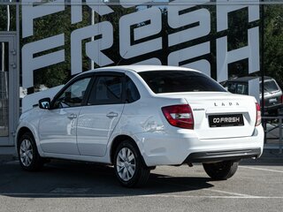 2022 Lada (ВАЗ) Granta I Рестайлинг, белый, 750000 рублей, вид 2