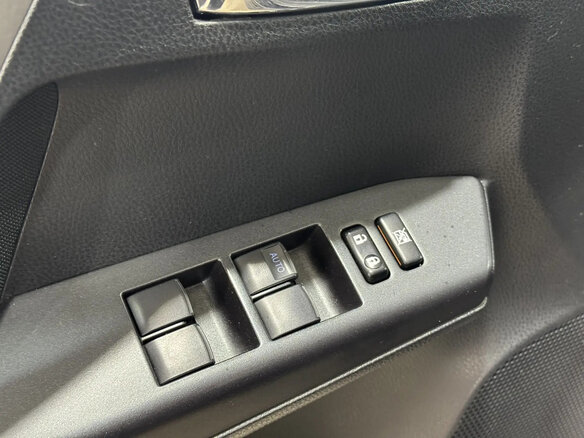 2017 Toyota RAV4 IV (XA40) Рестайлинг, чёрный, 2280000 рублей - вид 26