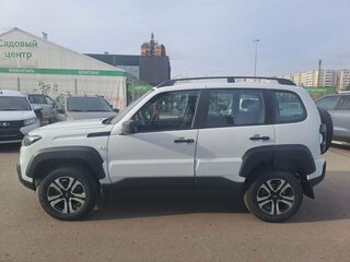 2026 Lada (ВАЗ) Niva Travel I Рестайлинг, белый, 1735900 рублей, вид 2