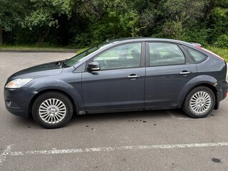 2010 Ford Focus II Рестайлинг, серый, 590000 рублей, вид 5